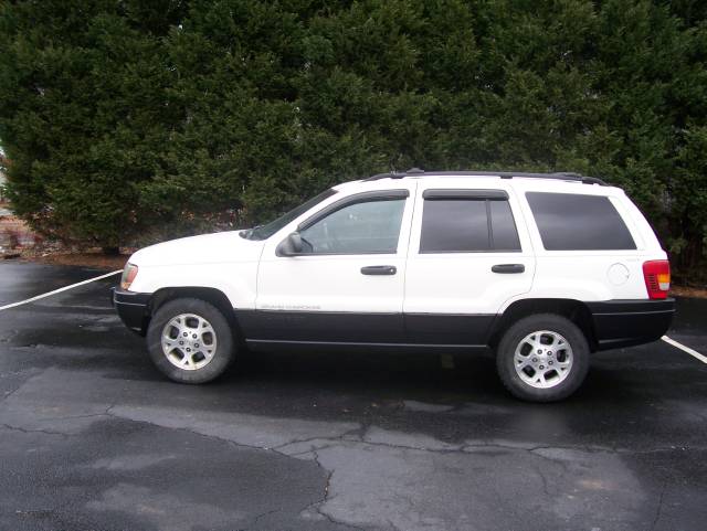 1999 Jeep Grand Cherokee LS