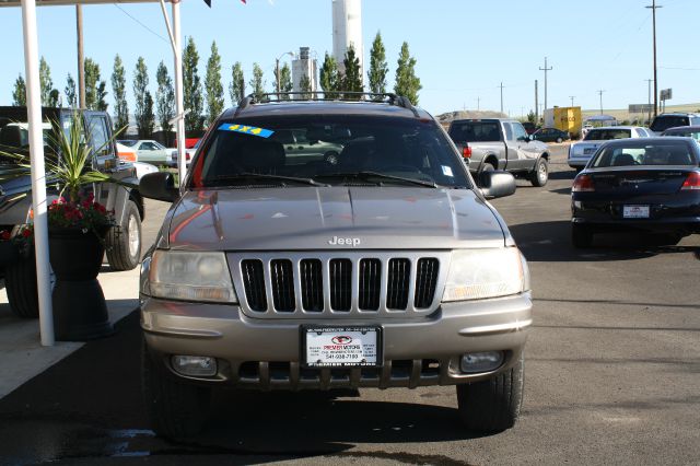 1999 Jeep Grand Cherokee Super