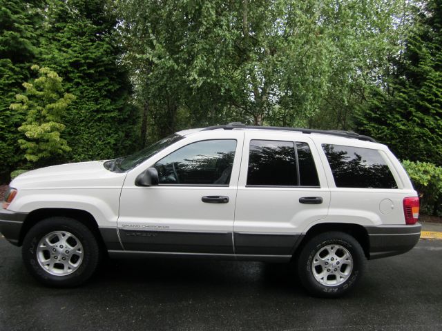 1999 Jeep Grand Cherokee Sedan 4dr