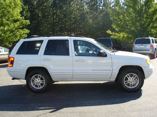 1999 Jeep Grand Cherokee Super