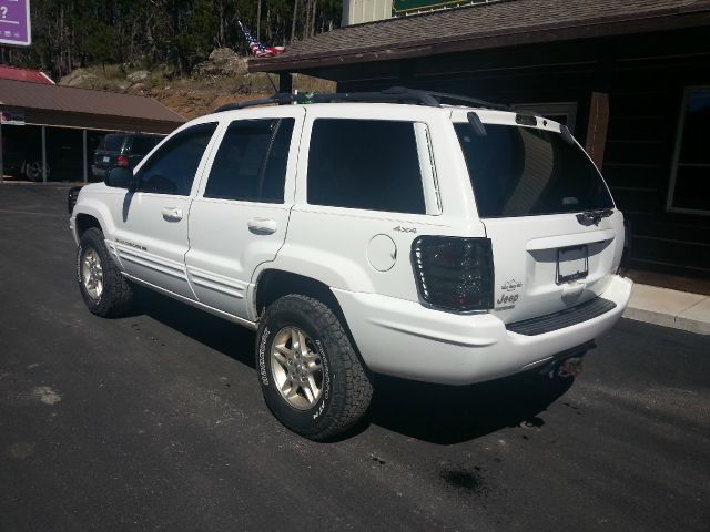 1999 Jeep Grand Cherokee Super