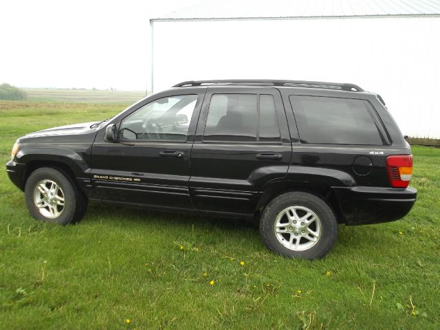 1999 Jeep Grand Cherokee Super