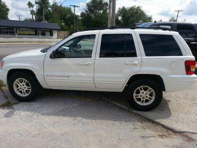 1999 Jeep Grand Cherokee Super