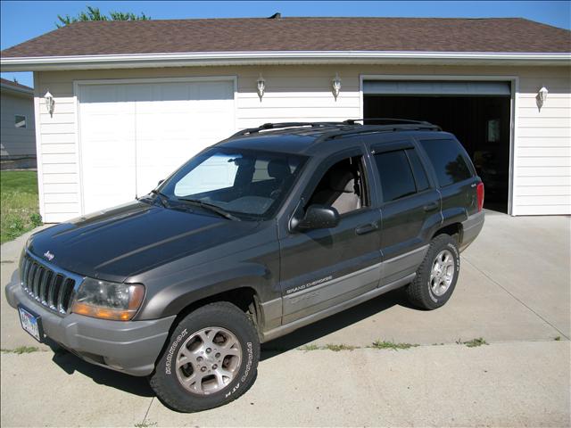 1999 Jeep Grand Cherokee LS