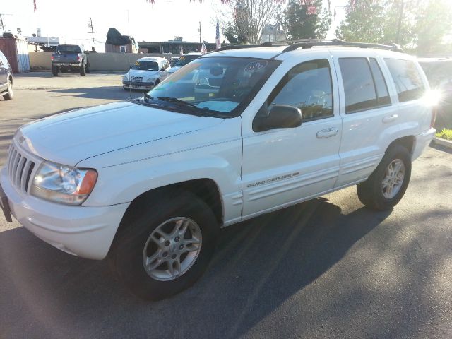 1999 Jeep Grand Cherokee Super