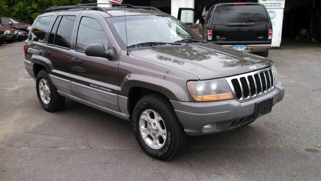 1999 Jeep Grand Cherokee LS