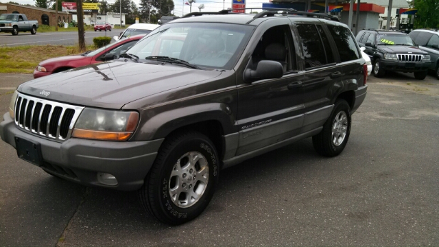 1999 Jeep Grand Cherokee LS