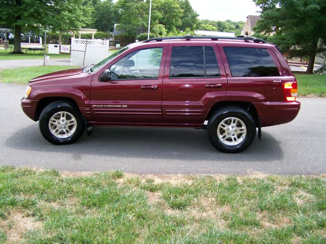 1999 Jeep Grand Cherokee Super