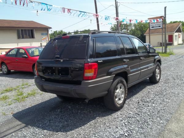 2000 Jeep Grand Cherokee LOW Miles NICE 4door Sedan