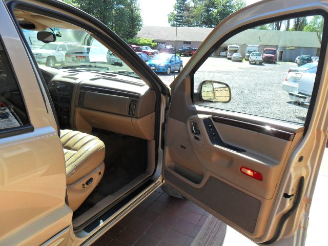 2000 Jeep Grand Cherokee Super