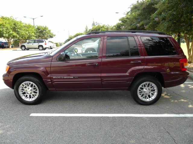 2002 Jeep Grand Cherokee Super