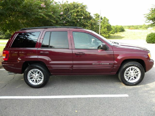 2002 Jeep Grand Cherokee Super