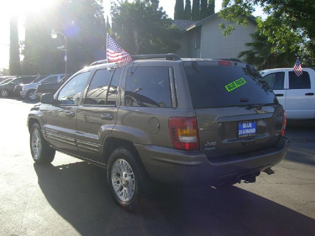 2002 Jeep Grand Cherokee Super