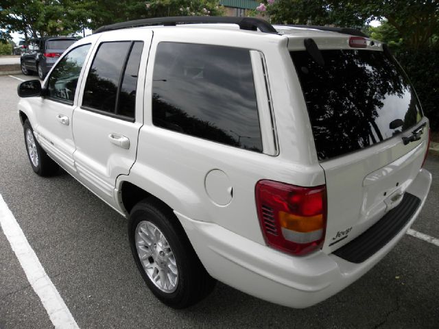 2002 Jeep Grand Cherokee Super