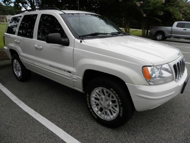 2002 Jeep Grand Cherokee Super