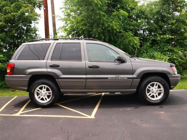 2002 Jeep Grand Cherokee LS