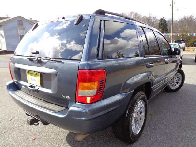 2002 Jeep Grand Cherokee Super