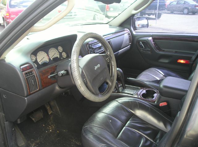 2002 Jeep Grand Cherokee Super