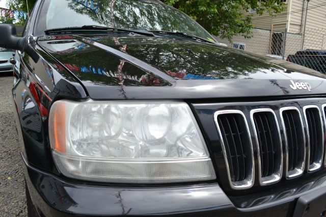 2002 Jeep Grand Cherokee Super