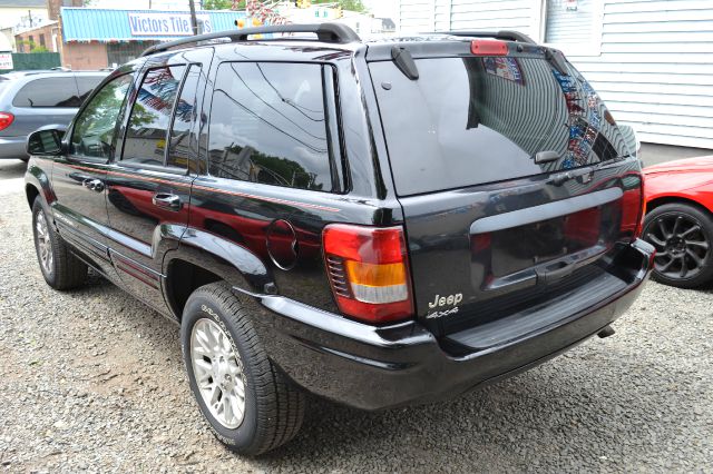 2002 Jeep Grand Cherokee Super