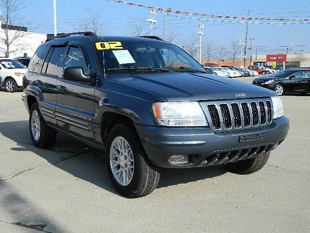 2002 Jeep Grand Cherokee Yaris Sedan