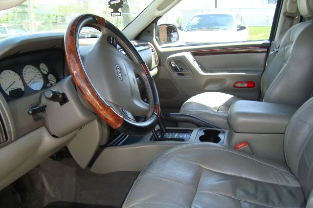 2002 Jeep Grand Cherokee Super