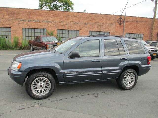 2003 Jeep Grand Cherokee Super