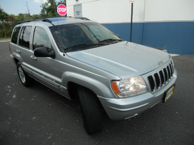 2003 Jeep Grand Cherokee Super