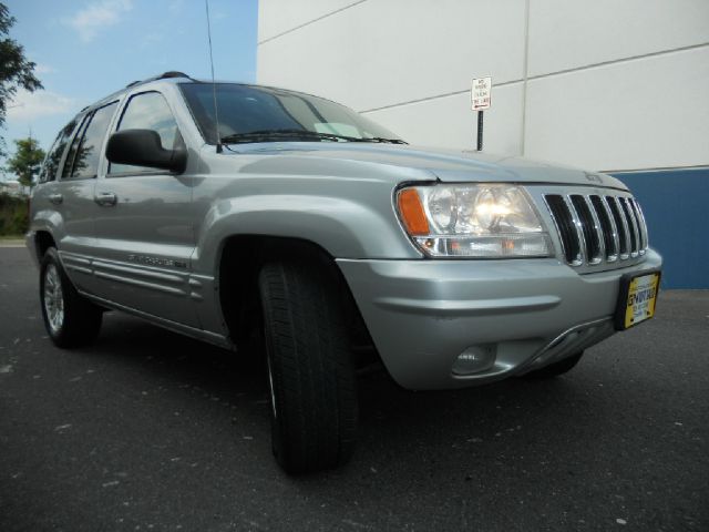 2003 Jeep Grand Cherokee Super