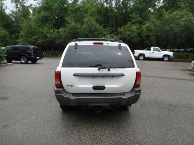 2003 Jeep Grand Cherokee Sedan 4dr