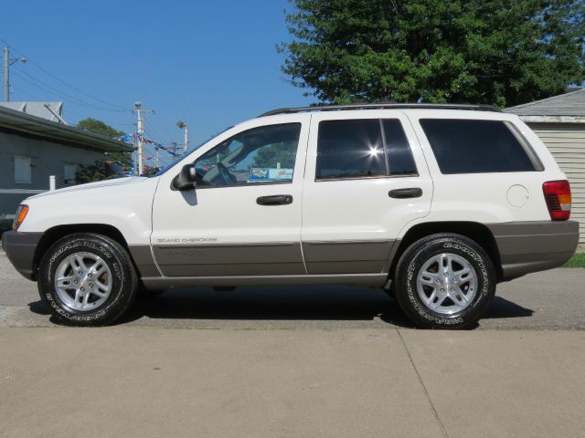 2003 Jeep Grand Cherokee Sedan 4dr