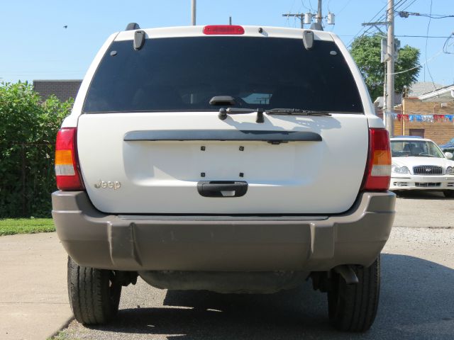 2003 Jeep Grand Cherokee Sedan 4dr