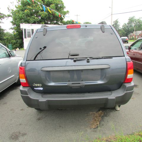 2003 Jeep Grand Cherokee Sedan 4dr