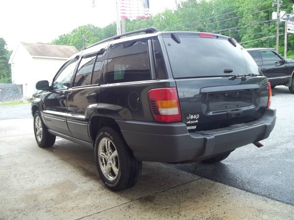 2003 Jeep Grand Cherokee LOW Miles NICE 4door Sedan