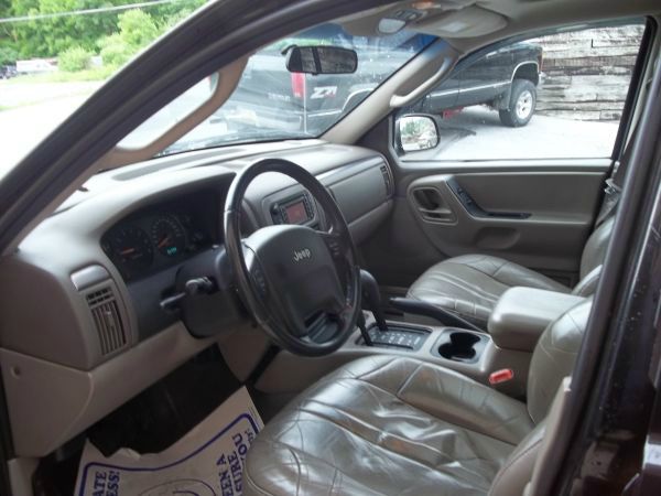 2003 Jeep Grand Cherokee LOW Miles NICE 4door Sedan