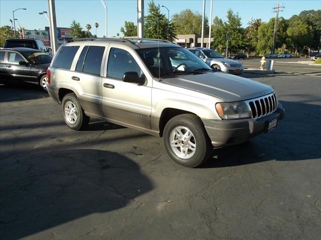 2003 Jeep Grand Cherokee K2500 Silverado