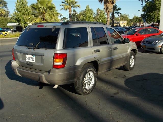 2003 Jeep Grand Cherokee K2500 Silverado