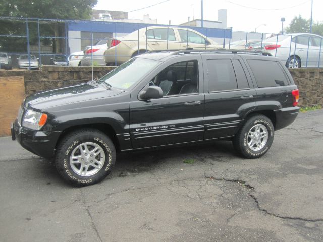 2004 Jeep Grand Cherokee 4dr 114 WB W/4.6l AWD