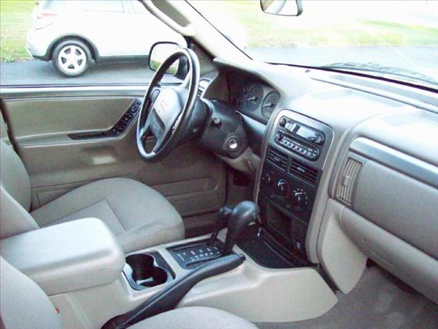 2004 Jeep Grand Cherokee LS