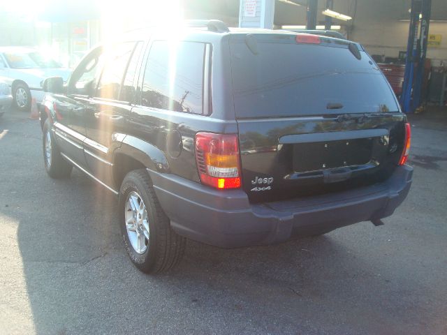 2004 Jeep Grand Cherokee 4dr 114 WB W/4.6l AWD