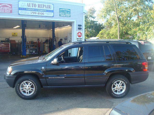 2004 Jeep Grand Cherokee 4dr 114 WB W/4.6l AWD