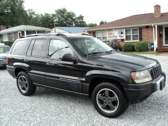 2004 Jeep Grand Cherokee SR5 AWD SUV