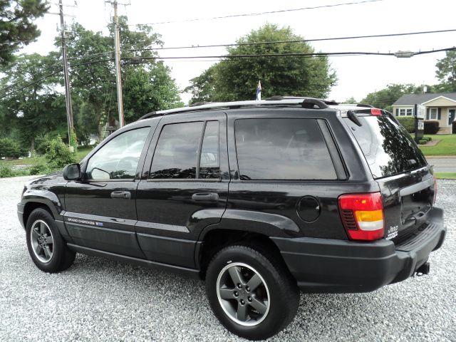 2004 Jeep Grand Cherokee SR5 AWD SUV