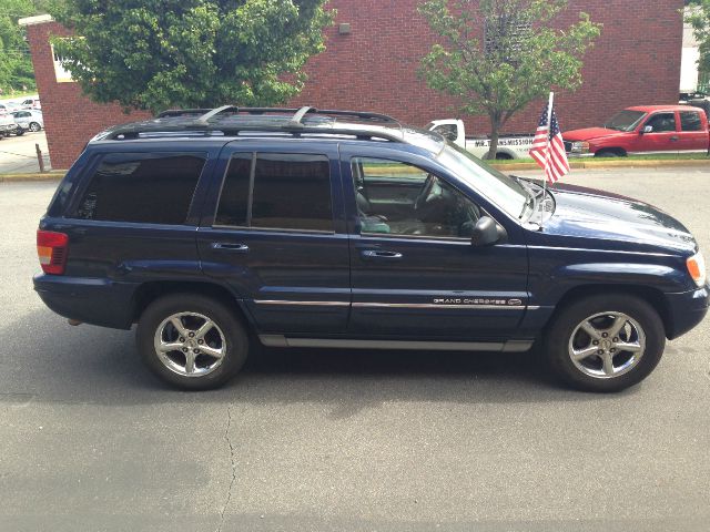 2004 Jeep Grand Cherokee 2004 Chevrolet Z06