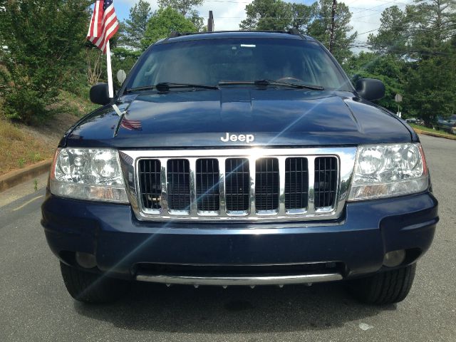 2004 Jeep Grand Cherokee 2004 Chevrolet Z06