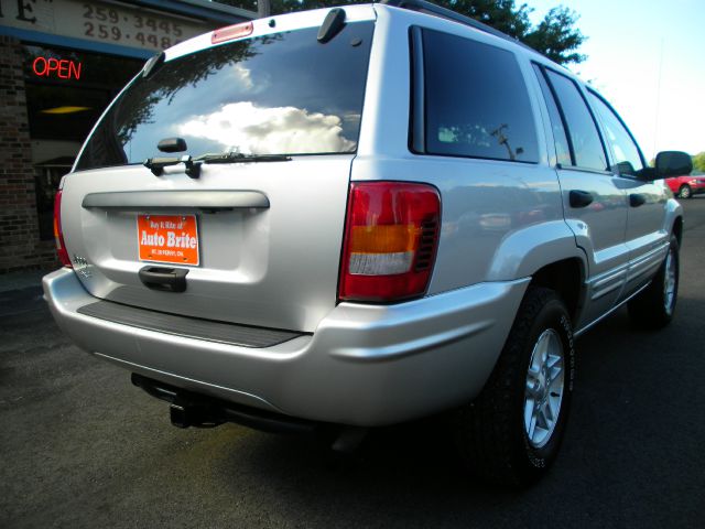 2004 Jeep Grand Cherokee 4dr 114 WB W/4.6l AWD