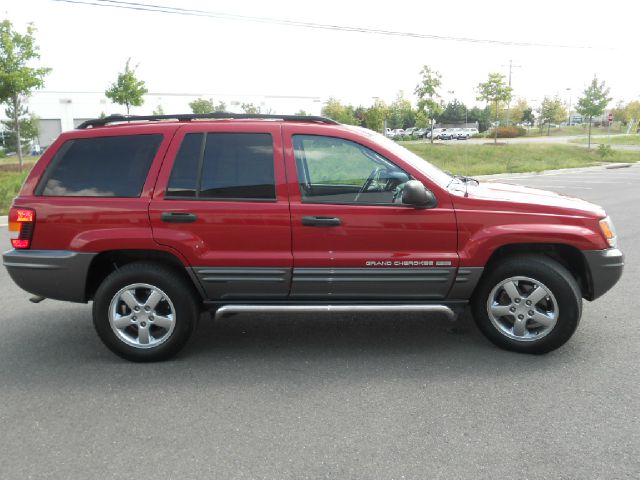 2004 Jeep Grand Cherokee LT Tv-dvdleathersunroof3rowcarfax Available