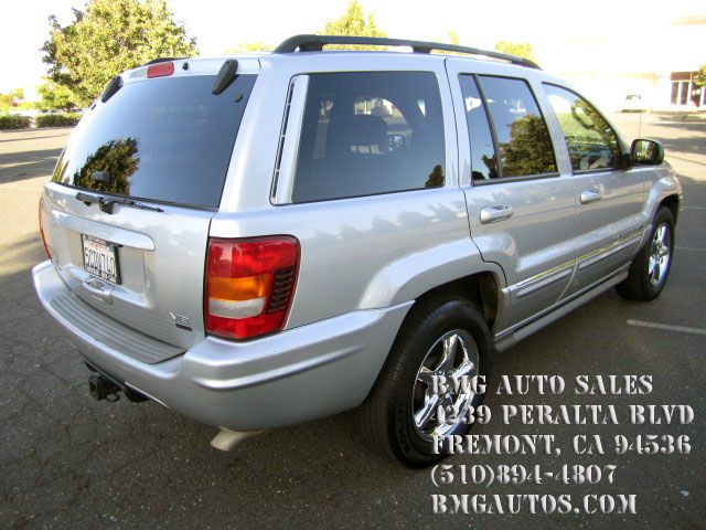 2004 Jeep Grand Cherokee 2.4i Sedan