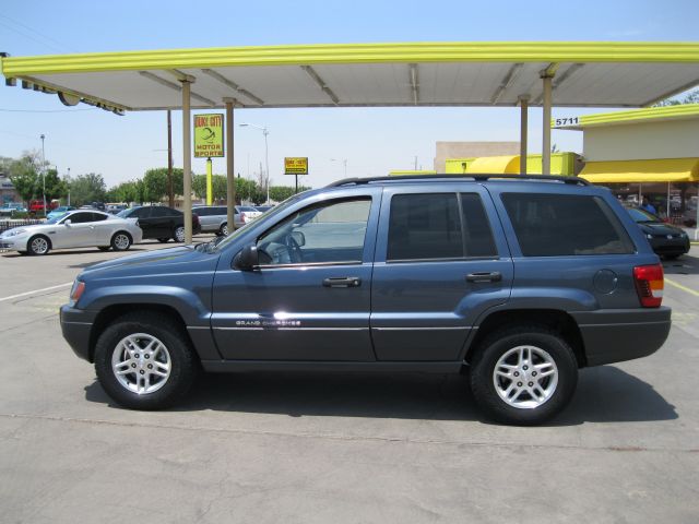 2004 Jeep Grand Cherokee Sedan 4dr