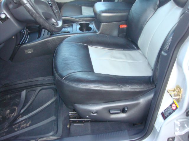 2004 Jeep Grand Cherokee 2.4i Sedan